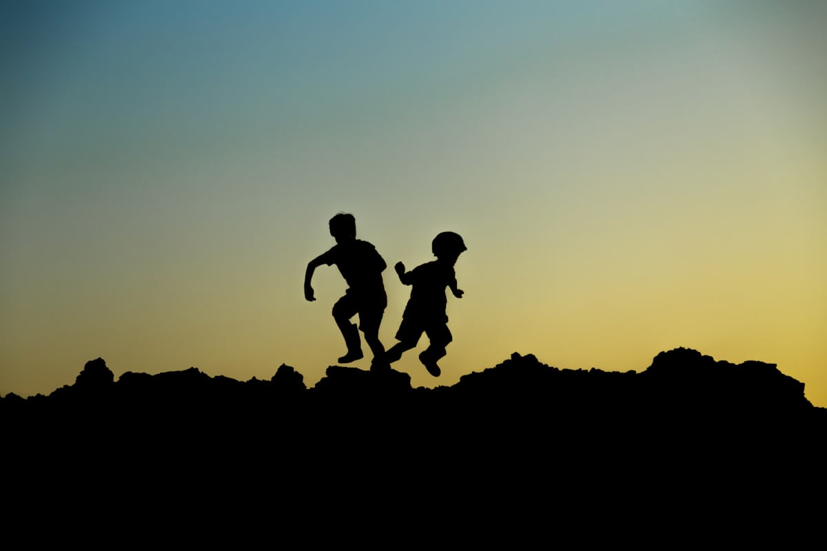 children running